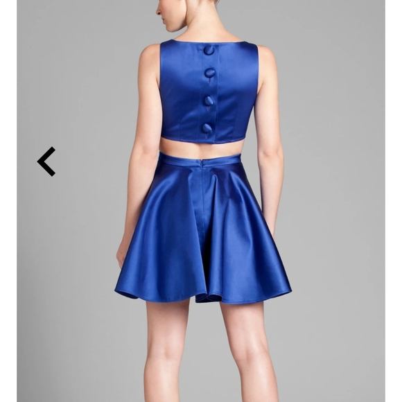 Dress - Picture 2 of 4